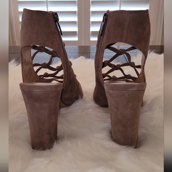 Vince Camuto open toe booties - Picture 5 of 6